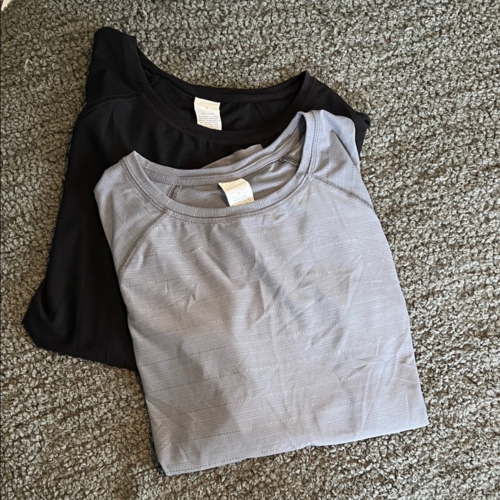 Bundle of 2 - Women's Black and Gray Long-Sleeve Crewneck Tee - Performance Top